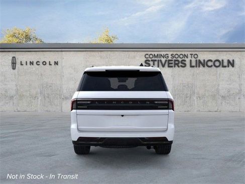 New 2025 Lincoln Navigator Reserve w/ Jet Appearance Package image 6
