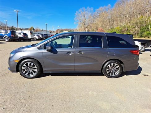 Used 2024 Honda Odyssey EX-L image 2