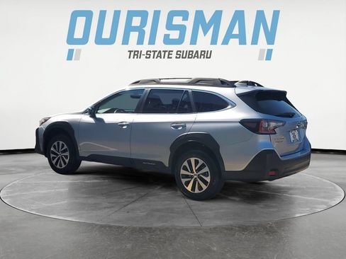 Certified 2025 Subaru Outback Premium AWD/4WD image 4