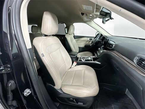 Used 2020 Ford Explorer Limited image 29