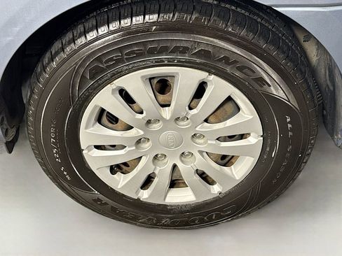 Used 2011 Kia Sedona LX image 25