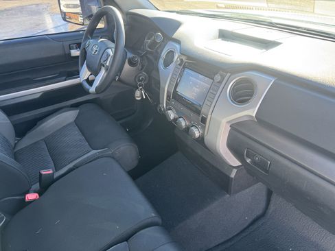 Used 2015 Toyota Tundra SR5 image 19