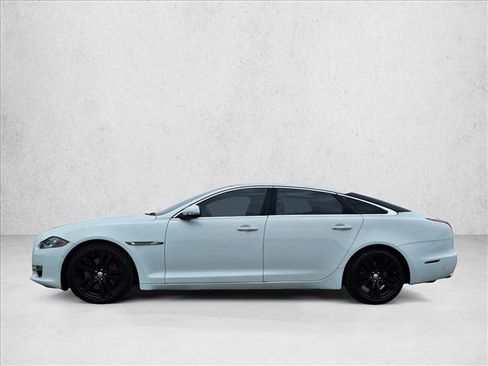 Used 2017 Jaguar XJ L Portfolio image 9