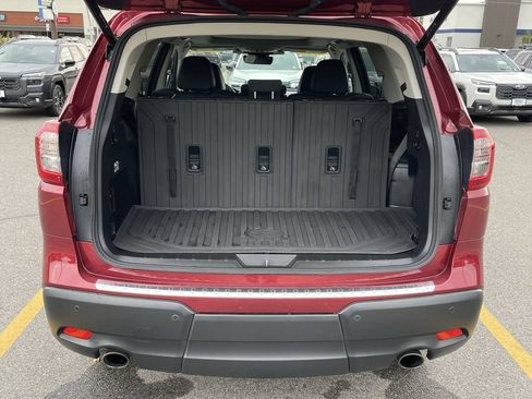 Used 2024 Subaru Ascent Limited w/ Technology Package AWD/4WD image 9