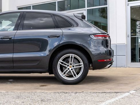 Used 2021 Porsche Macan AWD/4WD image 16