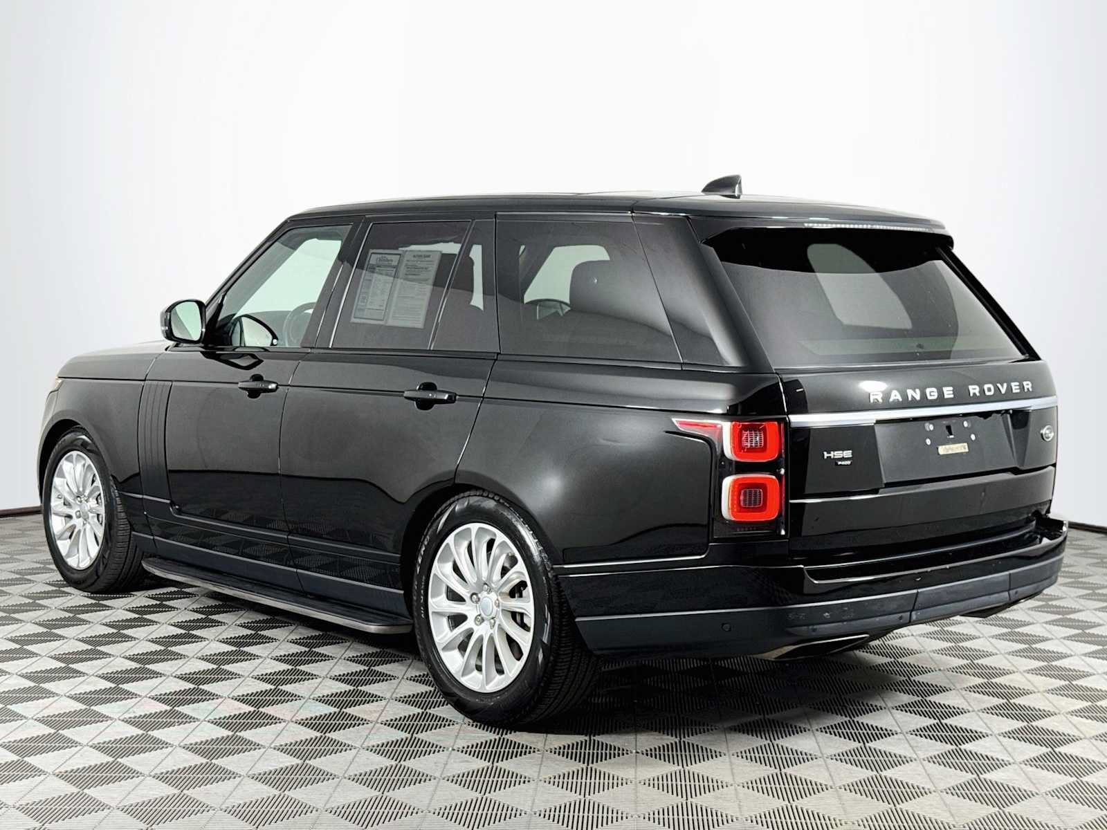 Used 2020 Land Rover Range Rover HSE AWD/4WD image 7