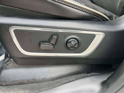 Used 2021 RAM 1500 Laramie AWD/4WD image 17
