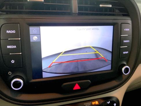 Used 2025 Kia Soul LX w/ LX Technology Package FWD image 21