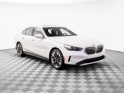 New 2026 BMW 530i xDrive 530i xDrive image 7