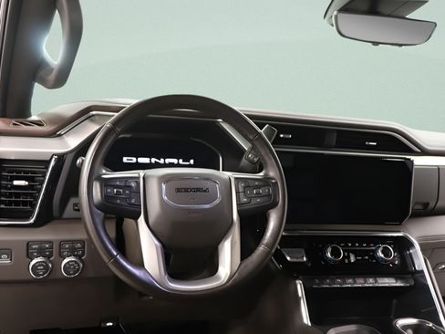 Used 2024 GMC Sierra 2500 Denali w/ Denali Reserve Package AWD/4WD image 6
