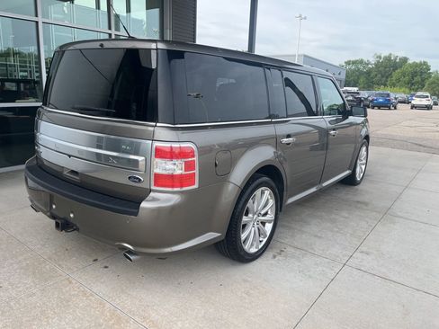 Used 2014 Ford Flex Limited w/ Class III Trailer Tow Package FWD image 5