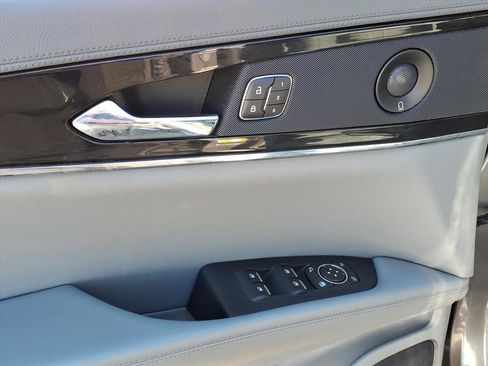 Certified 2021 Lincoln Nautilus Reserve image 5