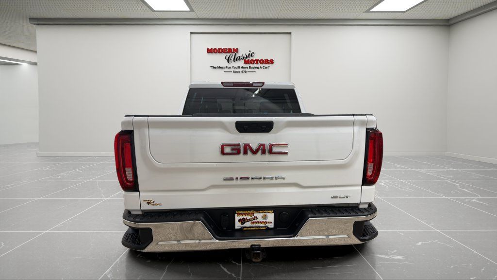Used 2025 GMC Sierra 1500 SLT AWD/4WD image 4