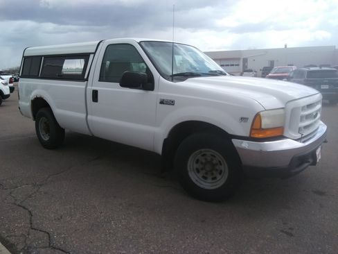 Used 1999 Ford F250 XL RWD image 4