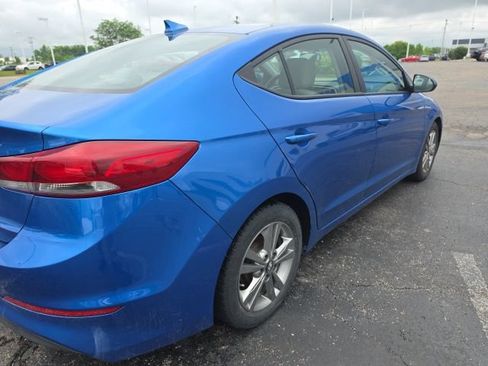 Used 2017 Hyundai Elantra SE FWD image 5