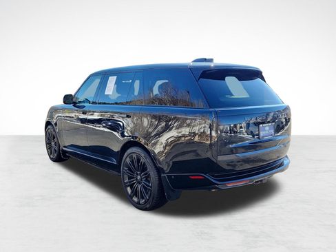 Certified 2024 Land Rover Range Rover Long Wheelbase Autobiography image 3