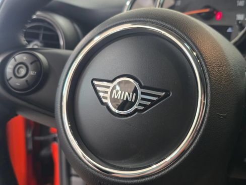 Used 2021 MINI Cooper 4-Door Hardtop w/ Storage Package FWD image 20