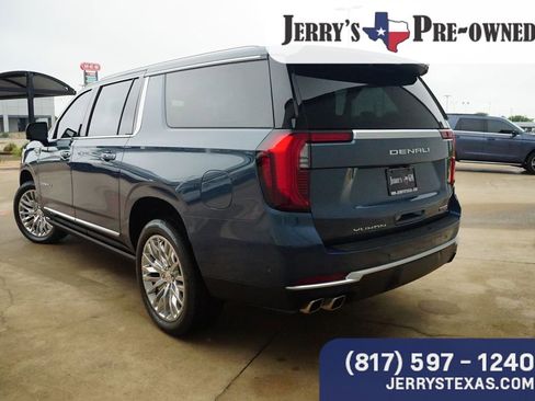 Used 2025 GMC Yukon XL Denali w/ Sun & Power Step Package image 2