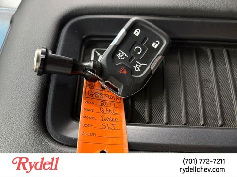 Used 2017 GMC Yukon SLT AWD/4WD image 22