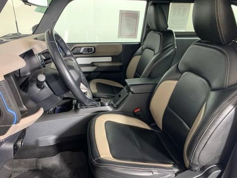 Used 2023 Ford Bronco 2-Door AWD/4WD image 20