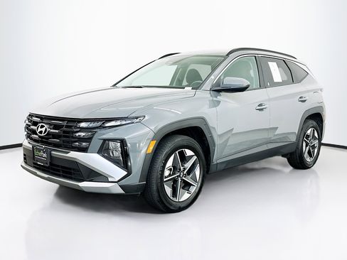 Used 2025 Hyundai Tucson SEL image 3