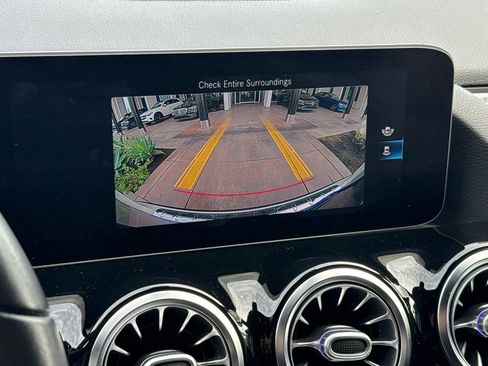 Used 2021 Mercedes-Benz GLA 250 image 22