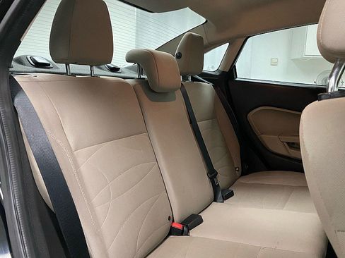 Used 2019 Ford Fiesta SE image 11
