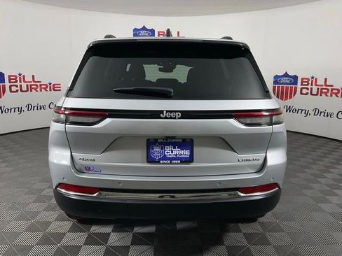 Used 2024 Jeep Grand Cherokee Laredo X w/ Luxury Tech Group I image 4