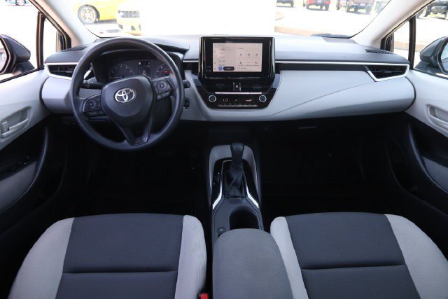 Used 2025 Toyota Corolla LE w/ Convenience Package FWD image 21