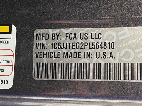 Used 2023 Jeep Gladiator Mojave w/ LED Lighting Group AWD/4WD image 33