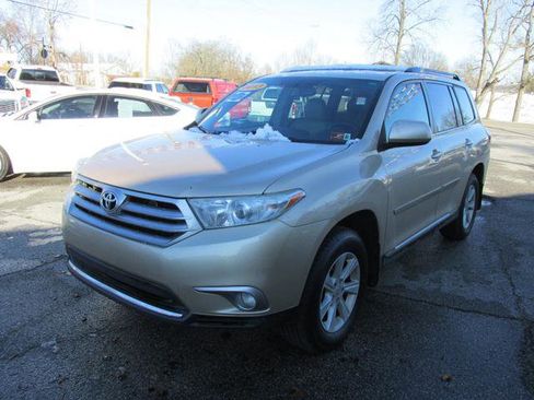 Used 2013 Toyota Highlander 4WD image 1