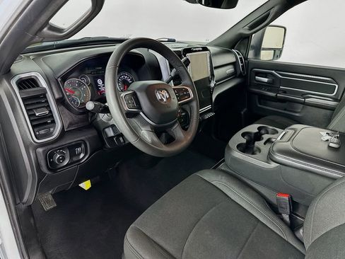 Used 2025 RAM 2500 Big Horn AWD/4WD image 30