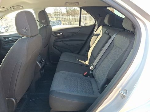 Used 2022 Chevrolet Equinox LT image 11