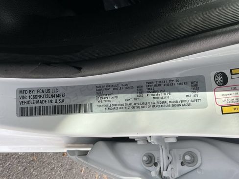 Used 2020 RAM 1500 Laramie AWD/4WD image 24