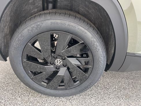 New 2026 Volkswagen Atlas Cross Sport SE image 13