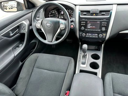 Used 2015 Nissan Altima 2.5 SV FWD image 12