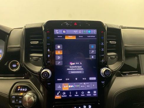 Used 2025 RAM 1500 Limited image 12