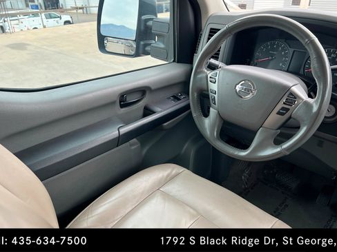 Used 2018 Nissan NV 3500 SL image 11