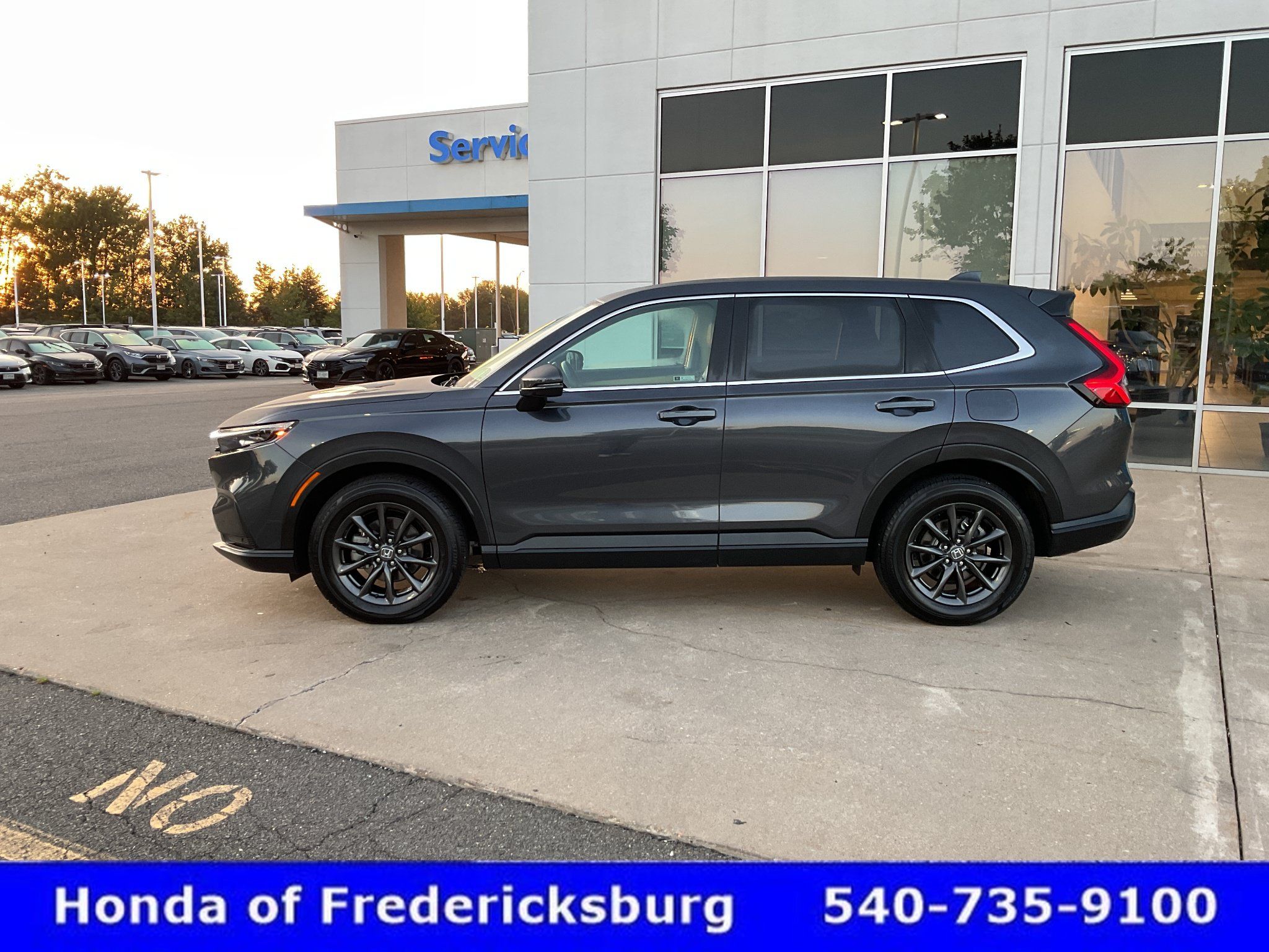 Used 2026 Honda CR-V EX-L image 3