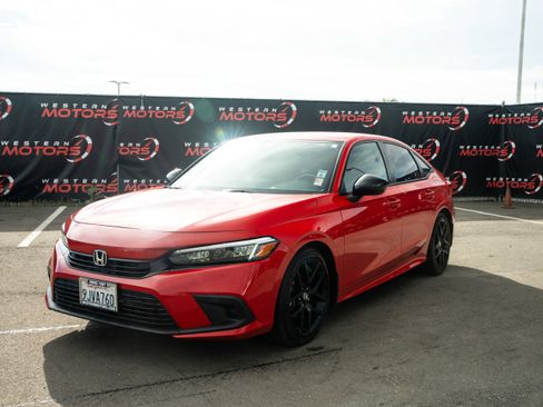 Used 2024 Honda Civic Sport image 4