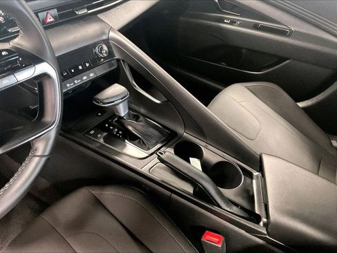 Certified 2025 Hyundai Elantra Sport FWD image 20