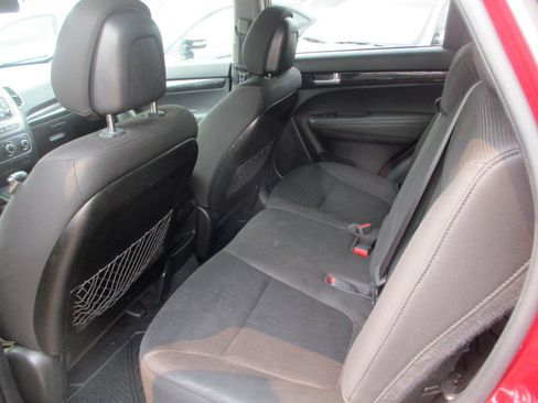Used 2014 Kia Sorento LX FWD image 10
