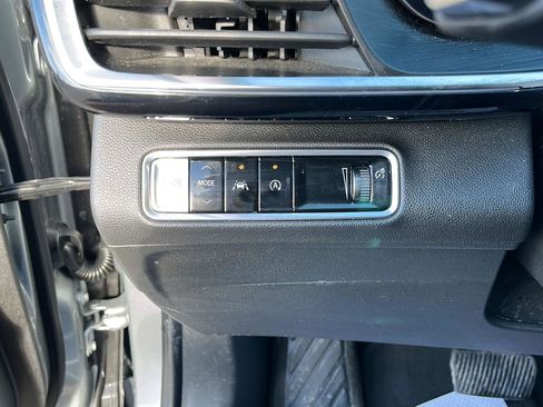 Used 2024 Buick Envision Preferred image 13