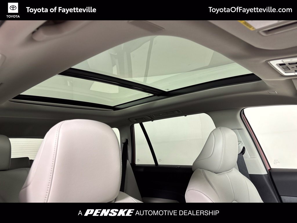 New 2026 Toyota Grand Highlander AWD Hybrid image 3