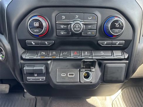 Used 2021 Chevrolet Silverado 1500 LT w/ Z71 Off-Road Package image 21