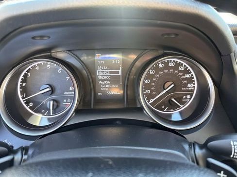 Used 2024 Toyota Camry SE image 32
