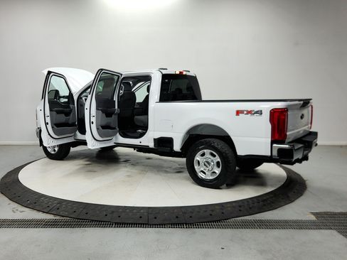 Used 2025 Ford F250 XLT w/ FX4 Off-Road Package AWD/4WD image 24