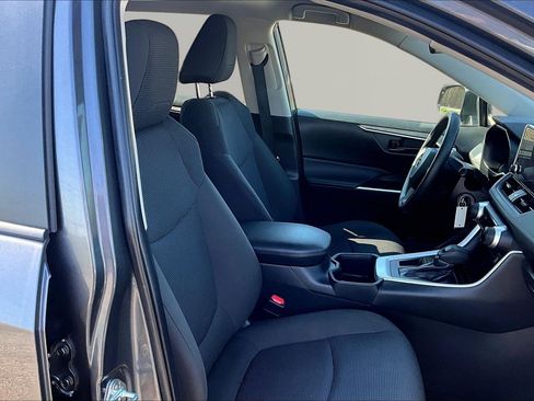 Used 2024 Toyota RAV4 LE image 30