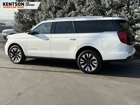 Used 2025 Ford Expedition Max Platinum w/ Driver's Package image 5