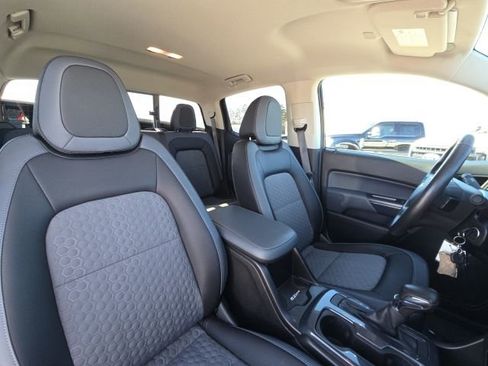 Used 2022 Chevrolet Colorado Z71 image 19